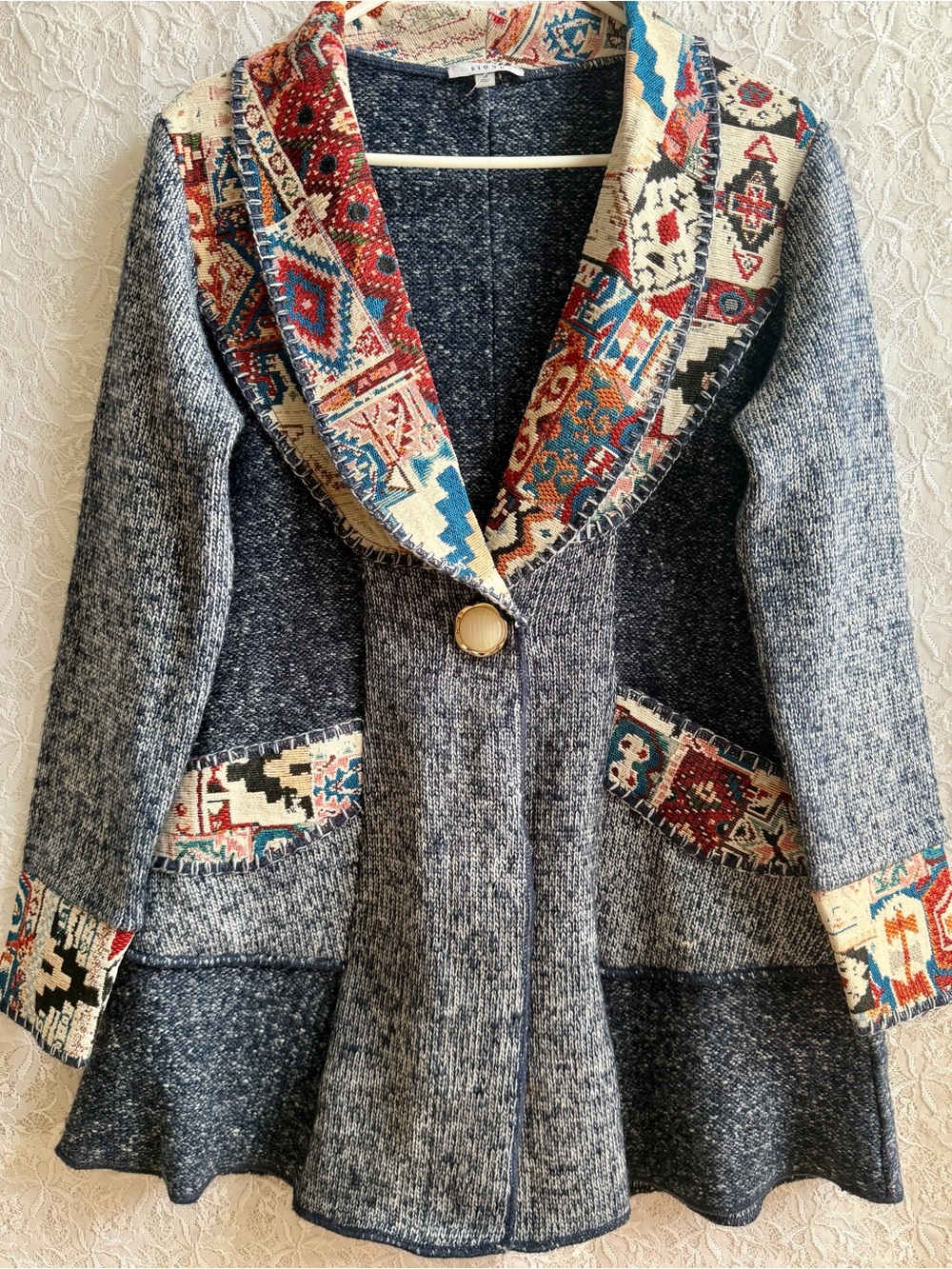 STUNNING SIONI STATEMENT CARDIGAN – WOMEN’S SIZE MEDIUM